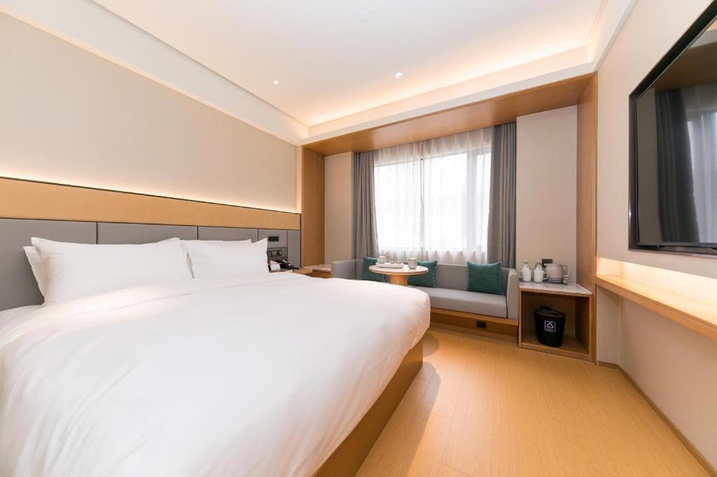 Ji Hotel Shanghai Xujiahui Xangai Exterior foto