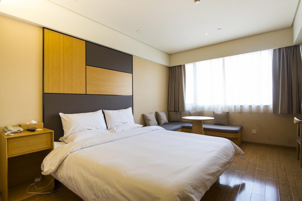 Ji Hotel Shanghai Xujiahui Xangai Exterior foto